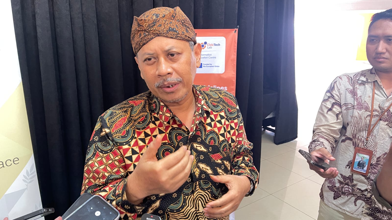 UNESCO Soroti Budaya Jepret dan Upload Tanpa Izin, Dinilai Langgar Privasi di Era Media Sosial