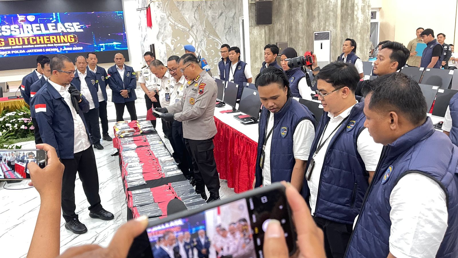 Terbongkar! Kantor Penipuan Online Berkedok Perusahaan di Solo Raya Raup Rp41 Miliar dari Korban Amerika