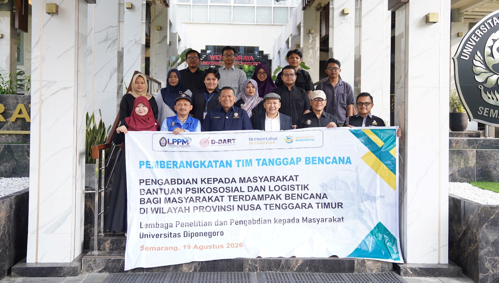 Undip Kirim Tim D-DART ke Flores, Dokter hingga Psikolog Turun Bantu Korban Gempa