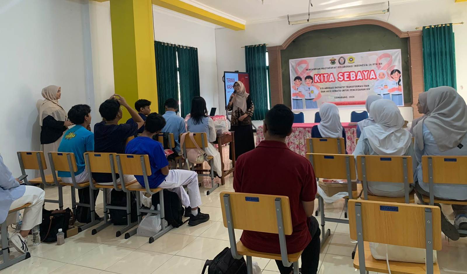 KITA SEBAYA Gabungkan Pendampingan Teman Sebaya dan Platform Digital di SMAN 12 Semarang